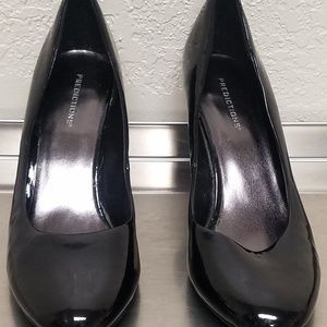 Black high heels, pumps